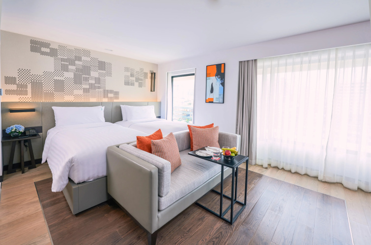 Narai Hotel (SHA Extra Plus)
