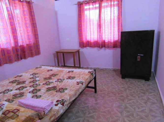 4 Bedrooms Sextuple Family Villa