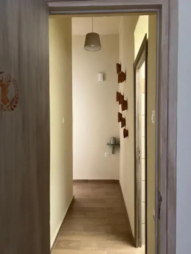 Vintage Apartments 2