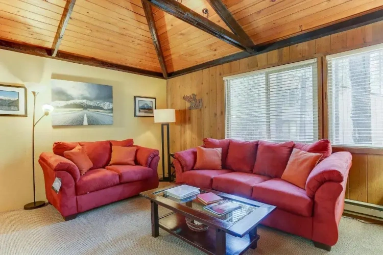 2 Bedrooms Cottage