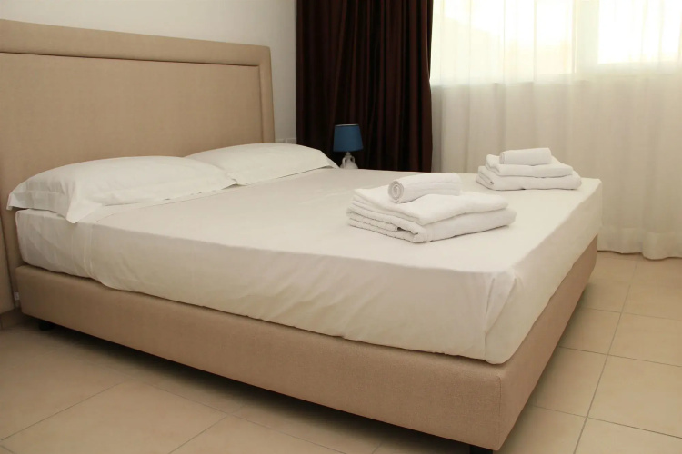 19 Summer Suites
