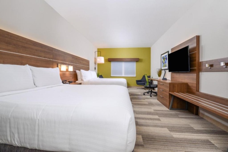Quadruple Suite