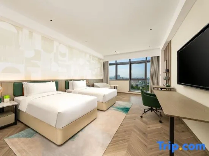 Standard Twin room with garden view
