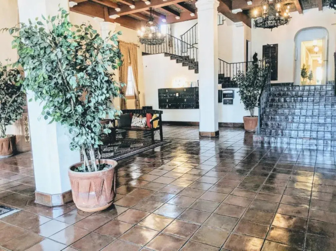 Casa Bonita Apartments
