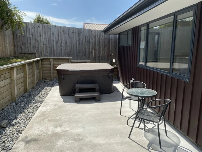 32 Rutherford Crescent