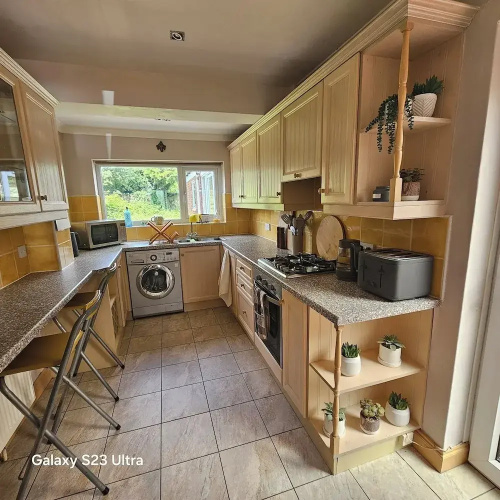 Cosy Home in Leicester