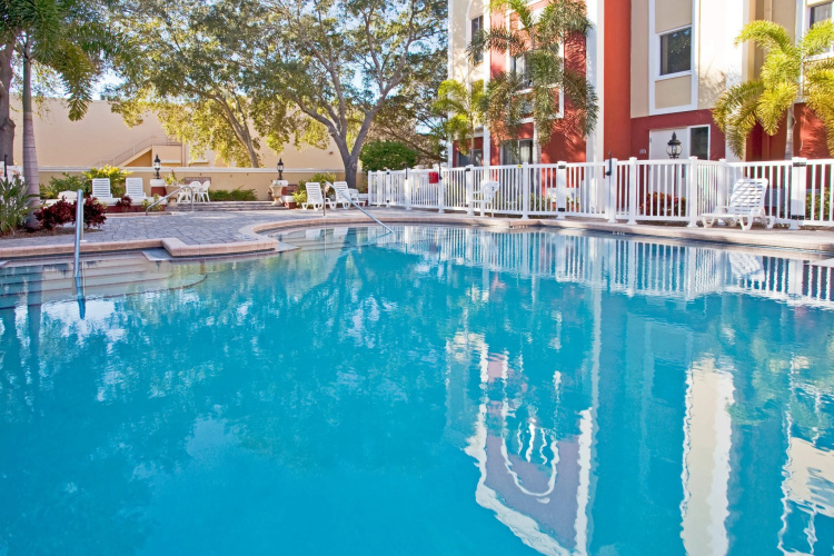 Holiday Inn Express & Suites Bradenton West photo 21
