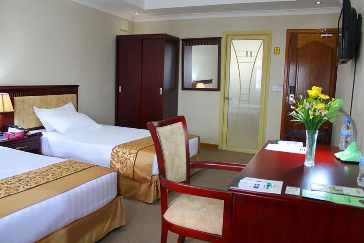 Hillview Hotel & Apparts