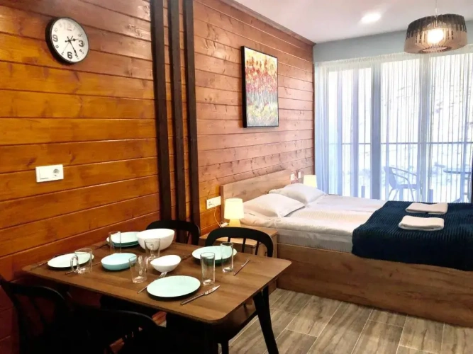 2 Bedrooms Apartment