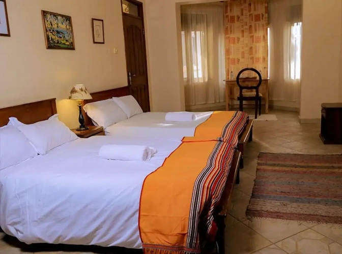 Standard Twin room with garden view