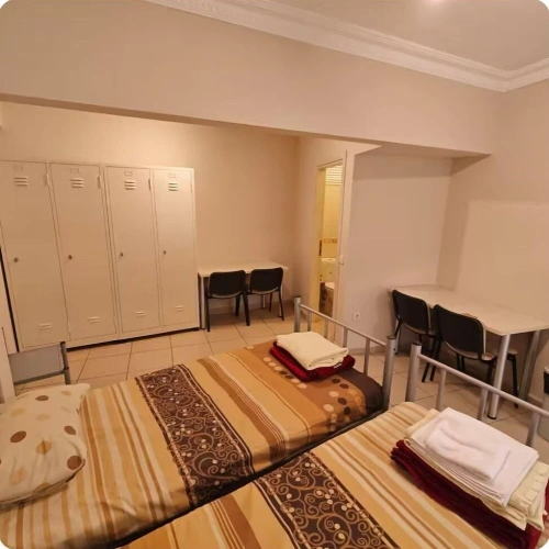 Economy Quadruple room