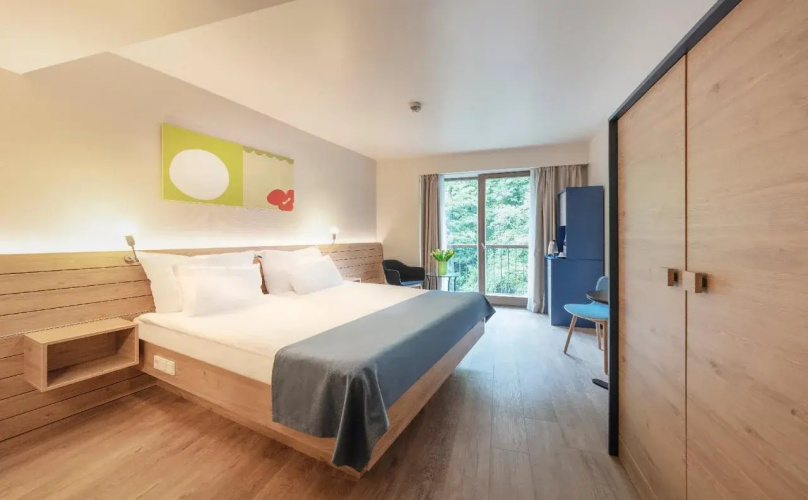 Leon Hotel & Lounge