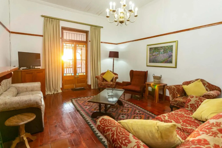 Ravenscliff Villa