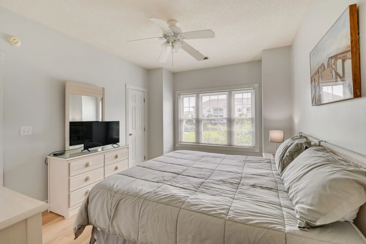 2 Bedrooms Apartment