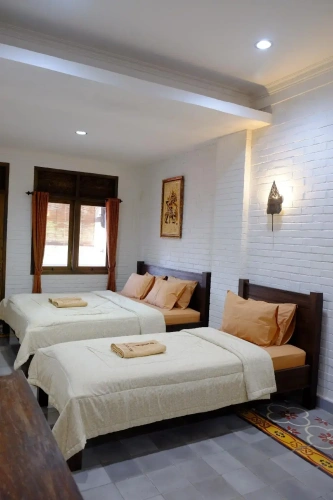 Standard Triple Family room