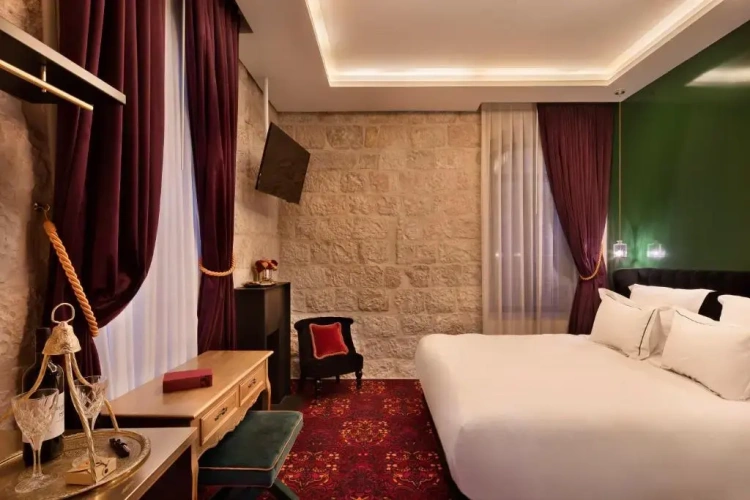 Classic room