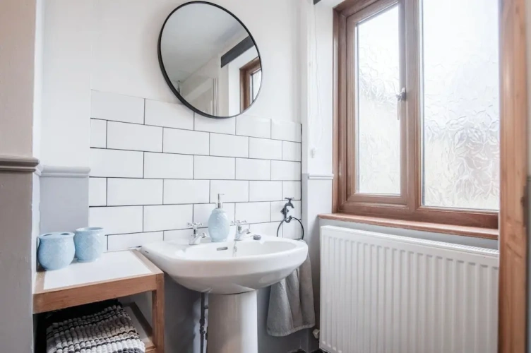 2 Bedrooms Cottage