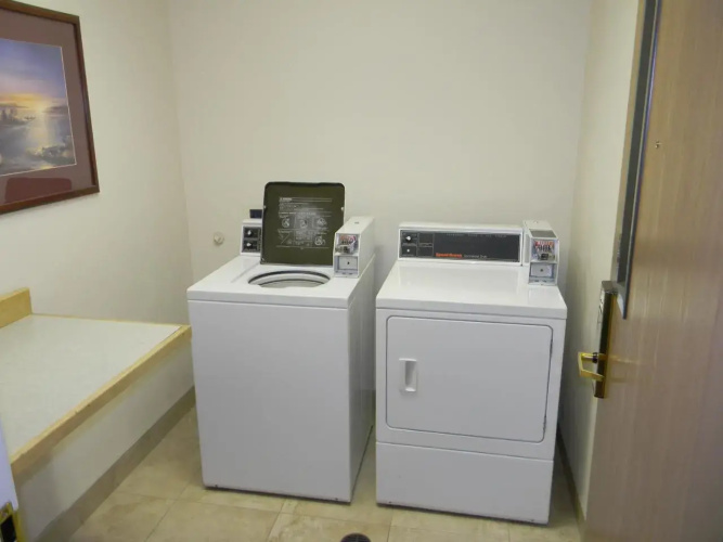 Guesthouse Inn Suites D