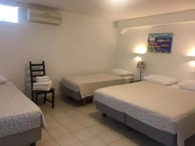 Economy Quadruple Basement room