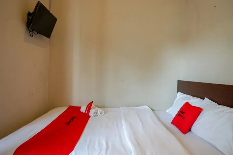 Kost Harmoni by RedDoorz