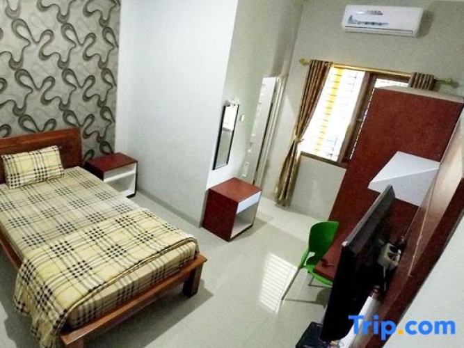 Bed in Dorm (female dorm)