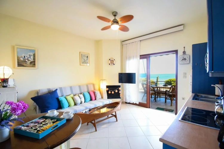 2 Bedrooms Apartment beachfront