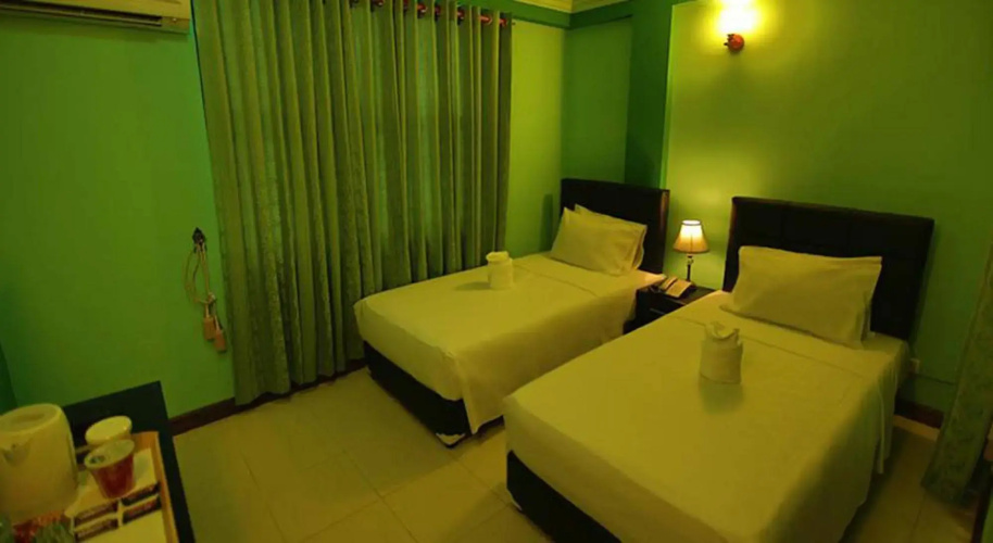 Grace Beach Inn