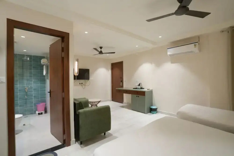 Hotel Square 36