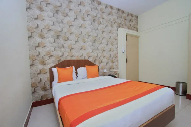 OYO 10193 Hotel MSR Comfort