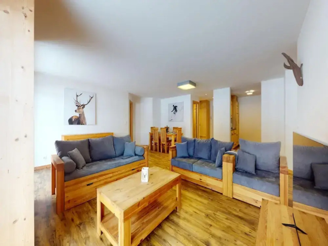 Apartment With Comfortable Arrangements