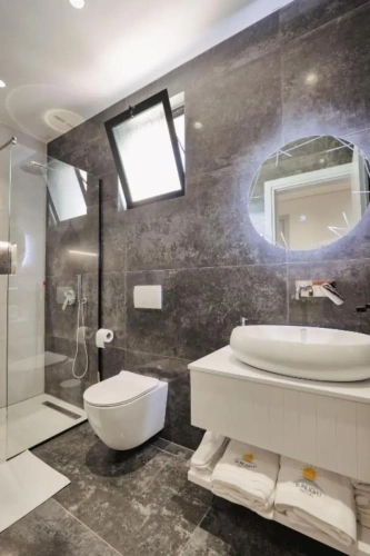 Suite with balcony and with sea view