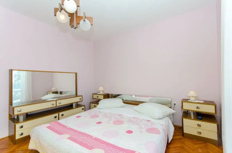 Apartments Ivan