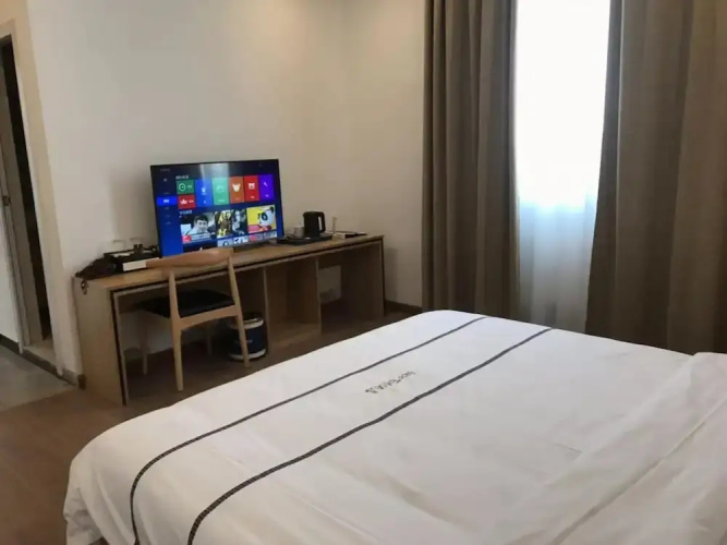 Bai Chuan Hotel