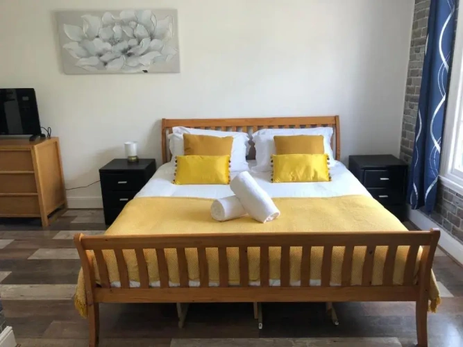 Deluxe Apartment