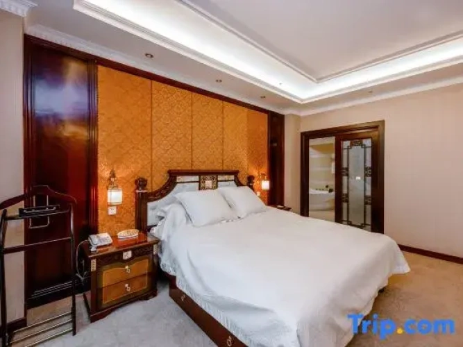 Deluxe Family Suite