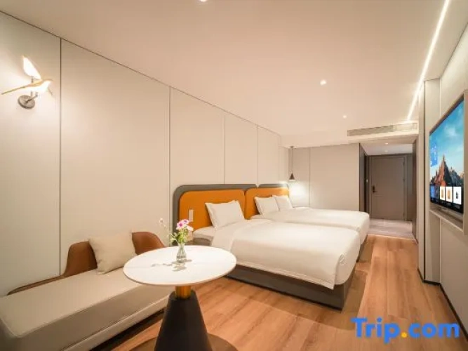 Standard Twin Family room