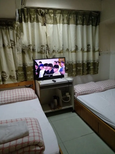 Standard Triple Family room
