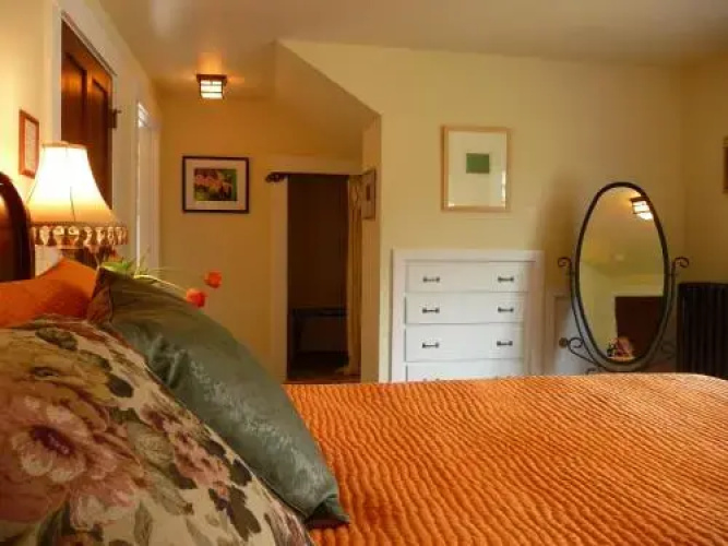 Blossom's Bed & Breakfast