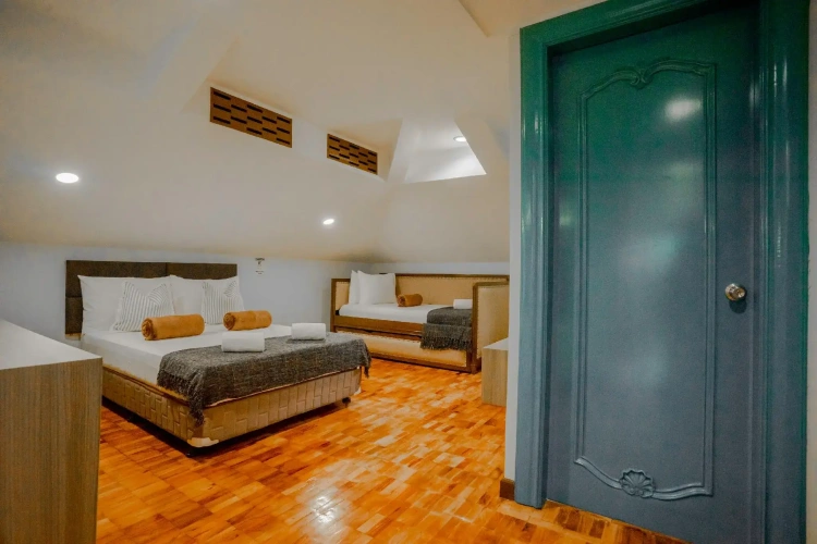 Standard Quadruple room