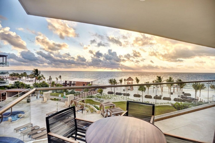 Royalton Riviera Cancun Resort and Spa photo 8