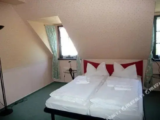 Hotel-Sternthaler /Rathauseck
