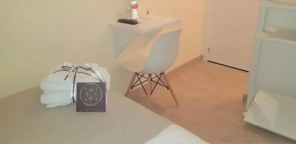 Standard Single room with courtyard view