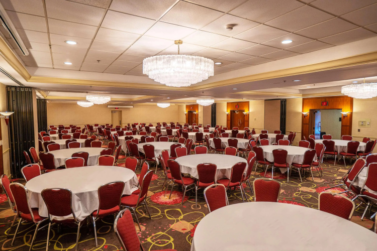 Radisson Hotel Milwaukee West