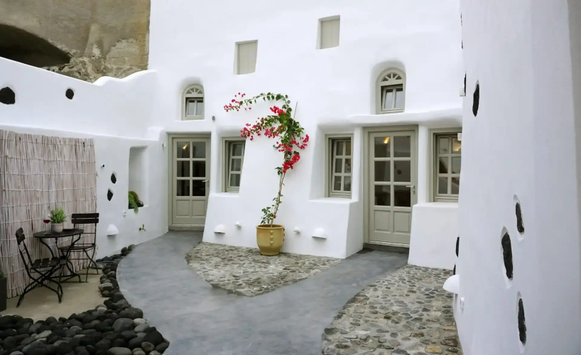 Niso Santorini
