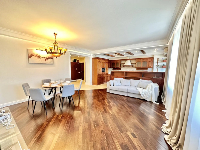 Фотография номера квартиры Artinvest (Артинвест) на улице Япеева