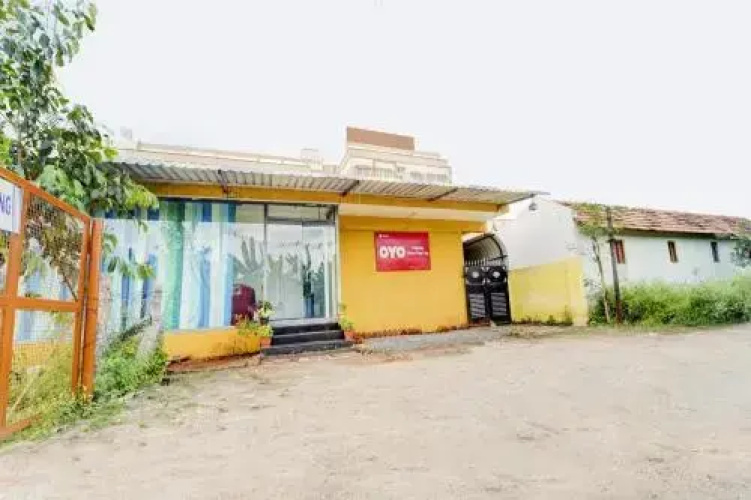 Sampoornam Gents Hostel