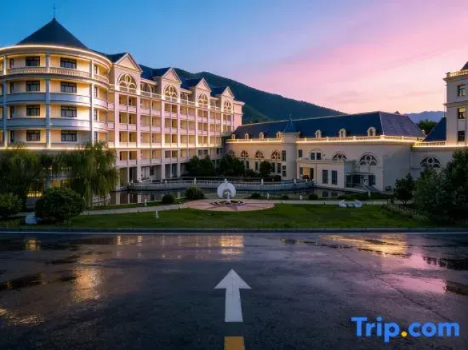 Old Tram Hotel