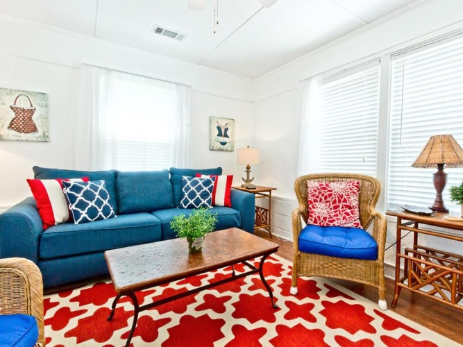 2 Bedrooms Cottage