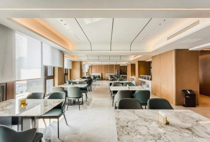 Baolifeng International Business Hotel