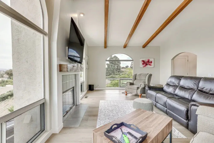 San Marcos Getaway w/ Deck & Lake Views!
